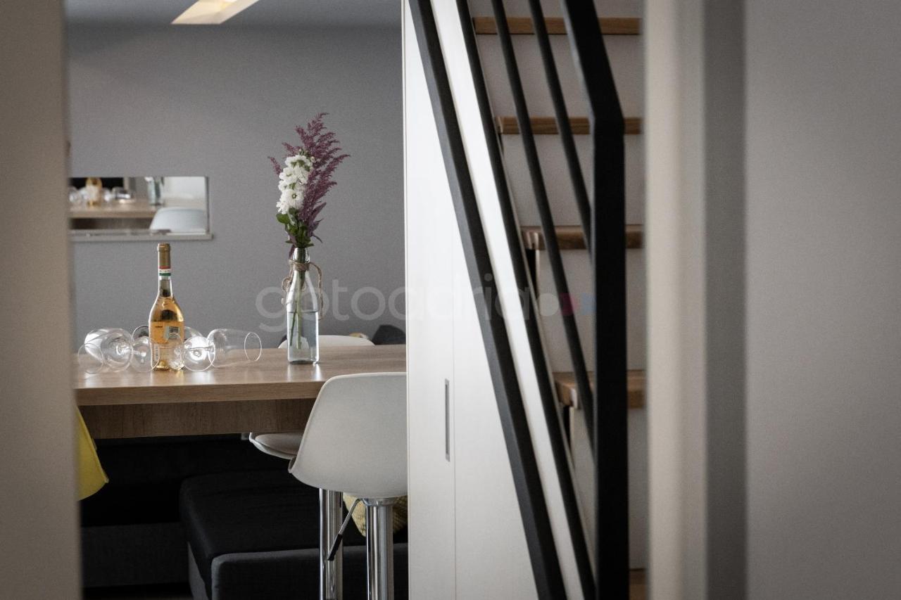 Modern Duplex Studio Tommy Makarska Bagian luar foto